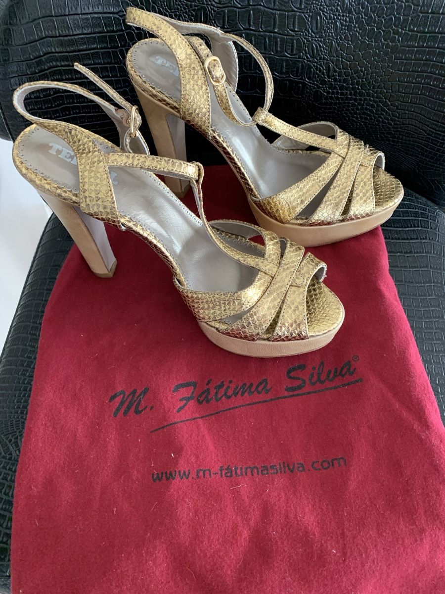 Scarpe da donna: Sandalen goldig mit Absatz – Usato da Affoltern am Albis venduto da Monica32 3