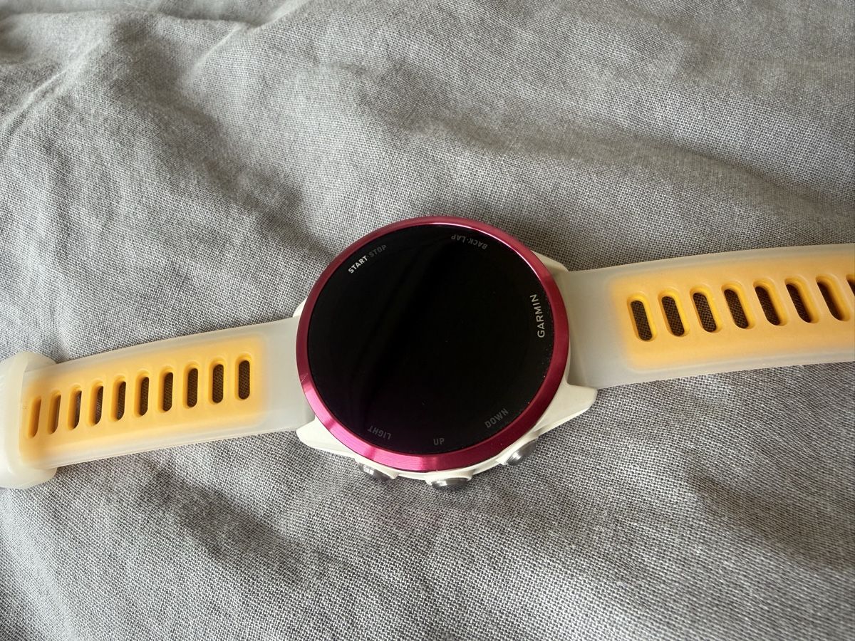 Garmin Smartwatch: Garmin Forerunner 570 – D'occasion à Solothurn par jasiiii 3