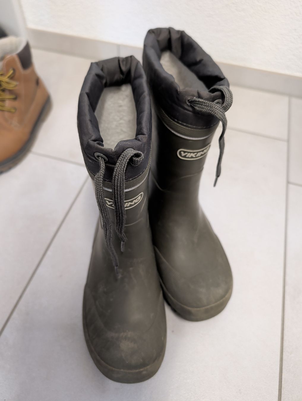 Schuhe für Jungen: Schuhpaket Grösse 30/31 – Gebraucht aus Nesslau von Karii21 2
