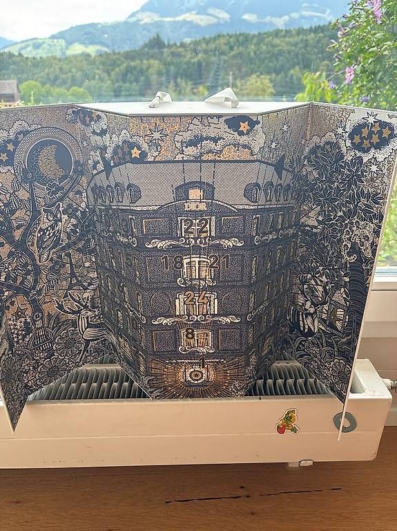 Dior Kalender: Dior Kalender – Gebraucht aus Udligenswil von Krosch87