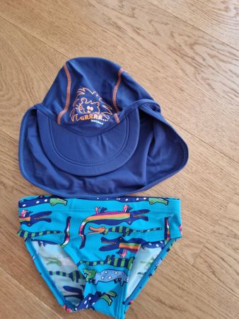 Badehose Gr. 104 Neu und Badehut