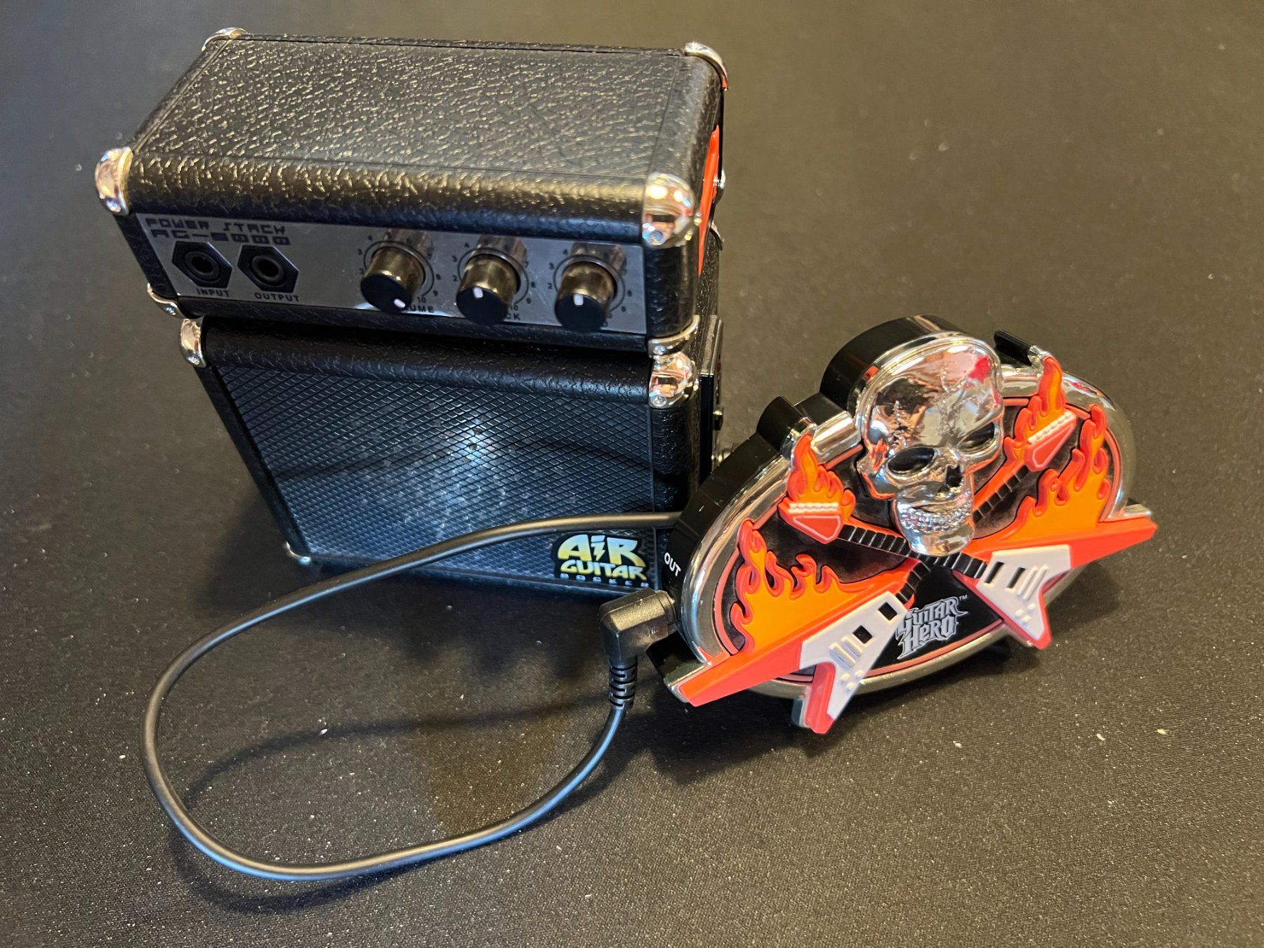 Giocattoli: Guitar Hero Air Guitar – Usato da Uster venduto da Stoessda