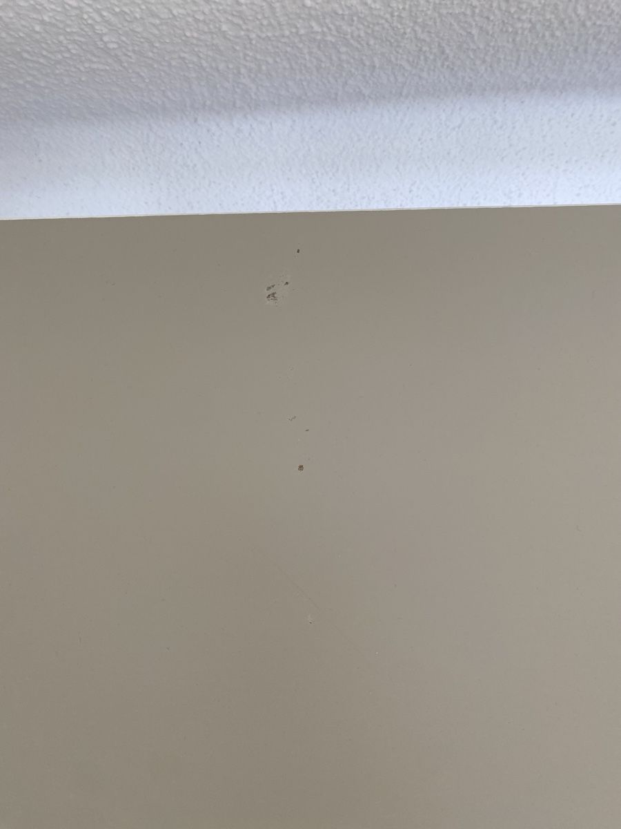Scrivanie: Zu Verschenken!!!Schreibtisch von IKEA – Usato da Rupperswil venduto da rol_n27k 3