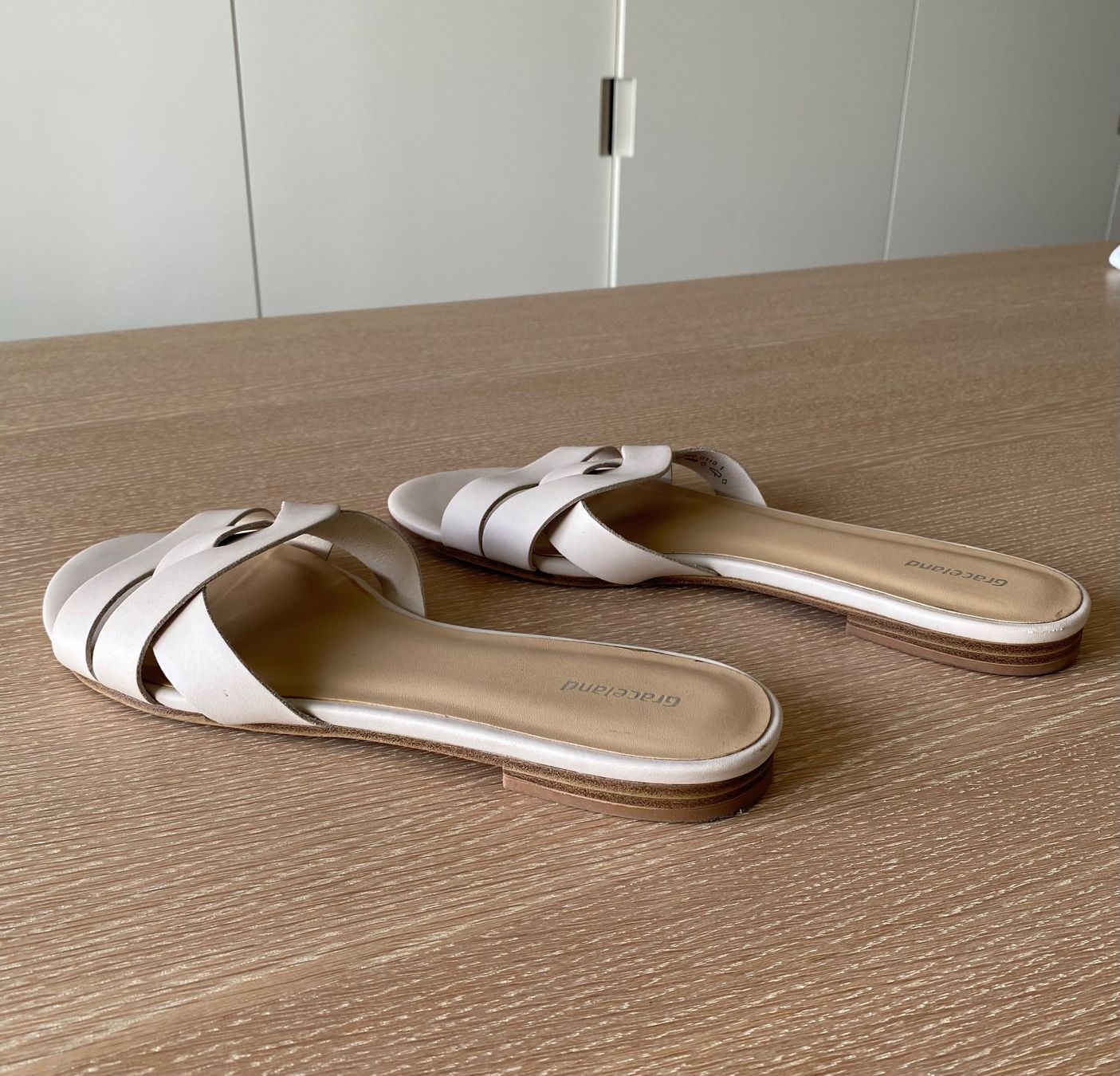 Dosenbach Damenschuhe: Sandalen Damen cremeweiss – Neu (gemäss Beschreibung) aus Oberrieden von mar_8vmz 5