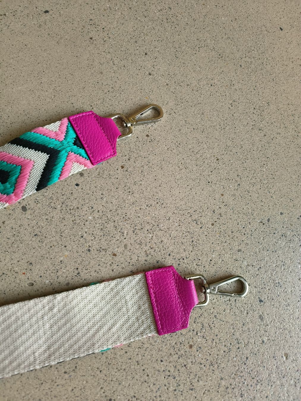 Altro in  Abbigliamento & Accessori: Taschengurt bunt – Nuovo (secondo la descrizione) da Arbon venduto da sch_q2pz 1
