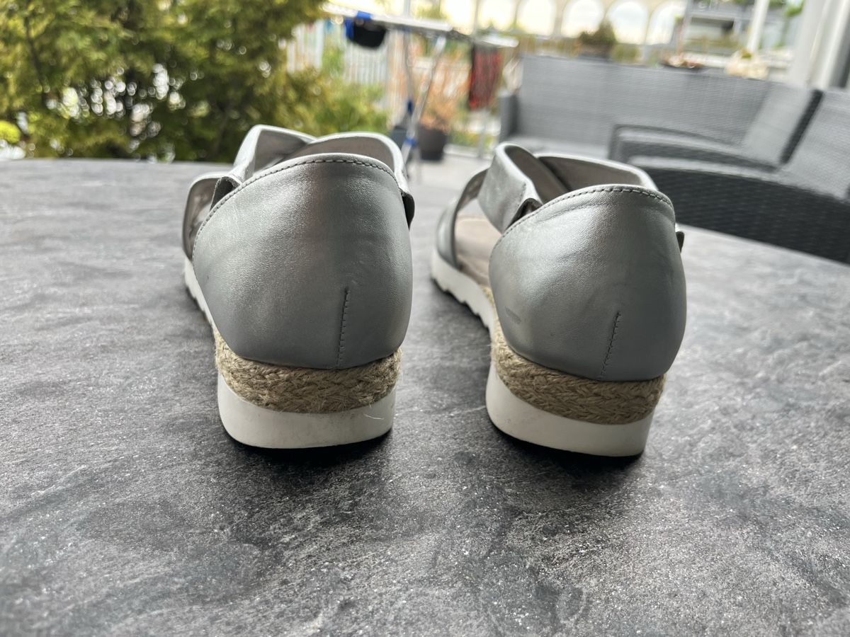 Gabor Scarpe da donna: Sandalen Gabor Silber Grösse 6.5 – Nuovo (secondo la descrizione) da Eglisau venduto da regulmei 3
