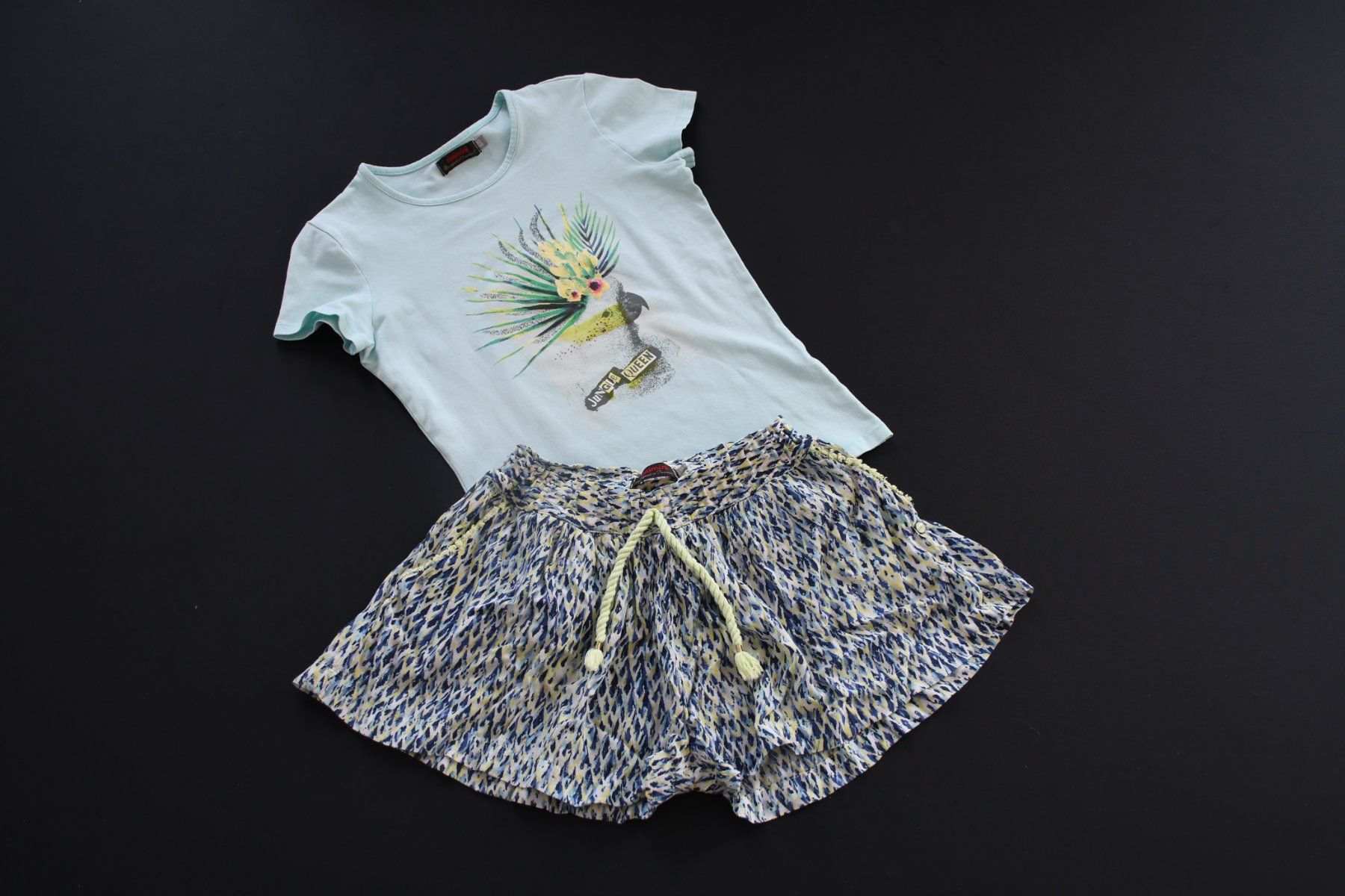 Catimini Lotti & Set di vestiti: Tshirt, Shorts von Catimini gr.128 -140 – Usato da Nuglar venduto da Korsika2