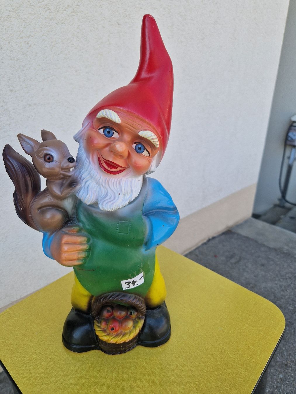 Figurines: Gartenzwerg mit Eichhörnchen und Korb, 42cm hoch – D'occasion à Mörigen par Clio111 5