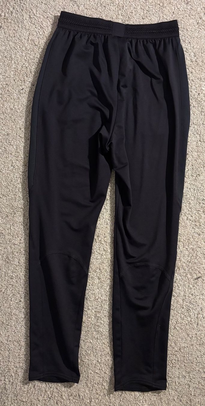 Nike Pantaloni: PSG Trainerhose – Usato da Dornach venduto da Fargo27 1