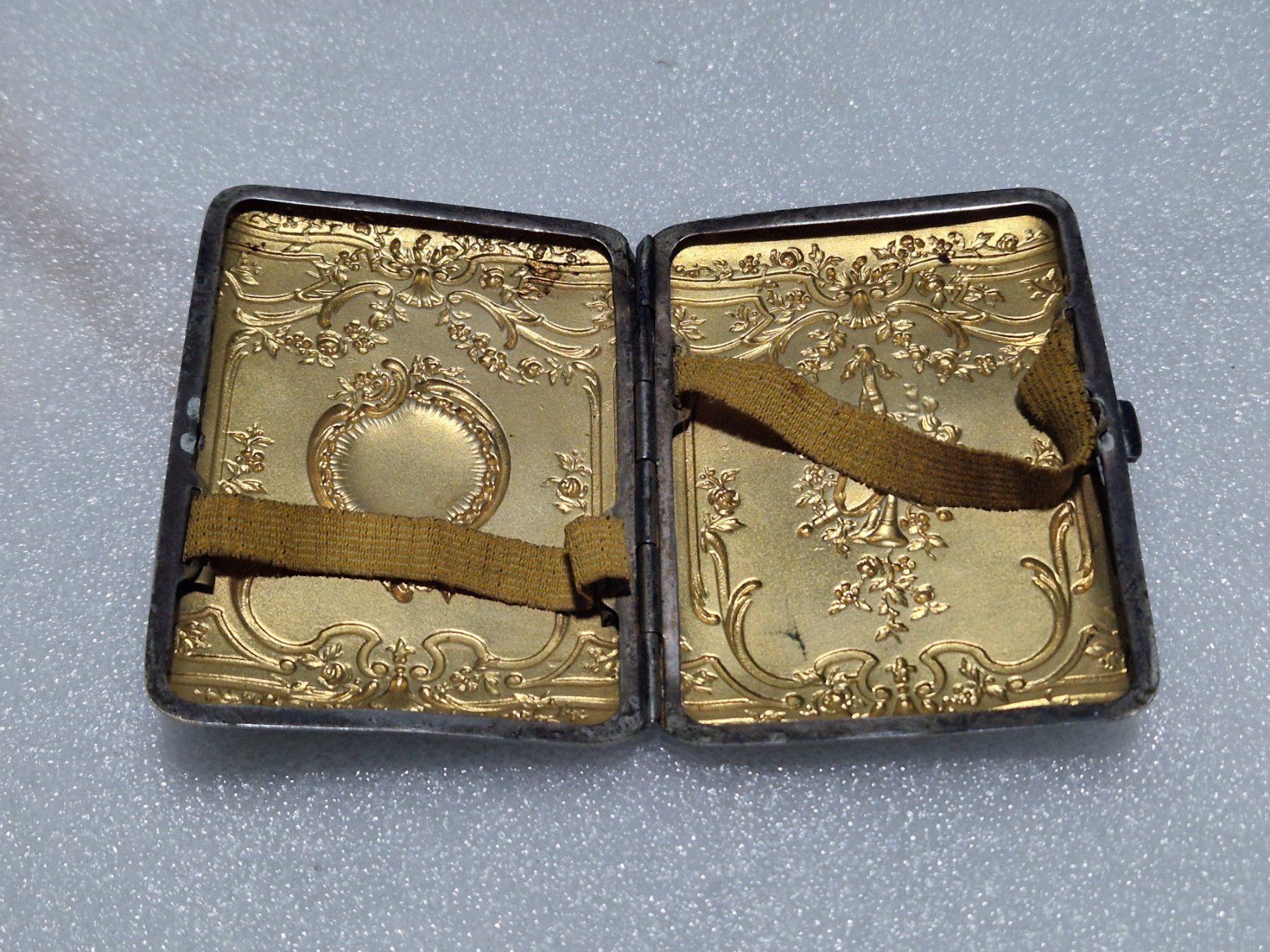 Autres tabacs: Antikes Zigarettenetui Jugendstil – D'occasion à Winterthur par Sadega 2