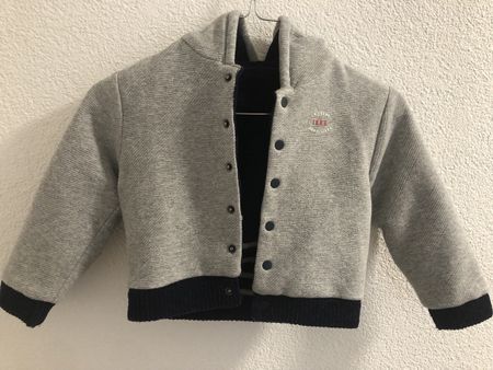Kinderjacke und Hose