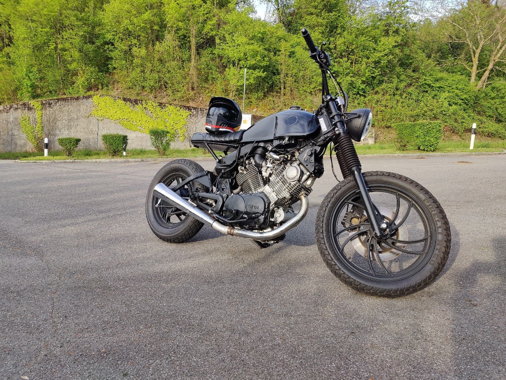 Yamaha Chopper: Yamaha xv750 Cafe Racer – Usato da Küttigen venduto da SHNAUZII 3