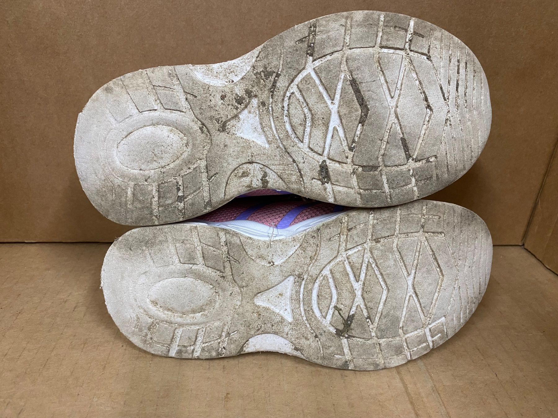 Scarpe per ragazze: Mädchen Turnschuhe Grösse 30 – Usato da Eschlikon TG venduto da RamonaSt 5