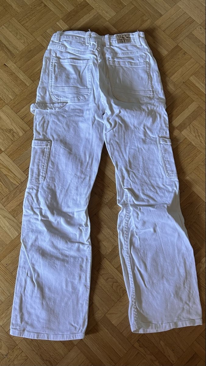 Jeans: White Cargo jeans – Neuf (Voir description) à Glattbrugg par Lara_G06
