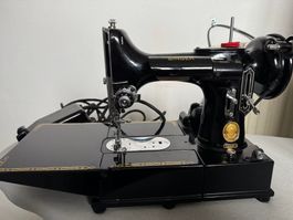 Machine à coudre Singer 222K Featherweight, d'occasion