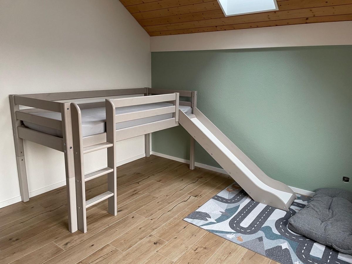 Letti: Flexa Micasa Halbhochbett mit Rutsche – Nuovo (secondo la descrizione) da Thun venduto da Bg54