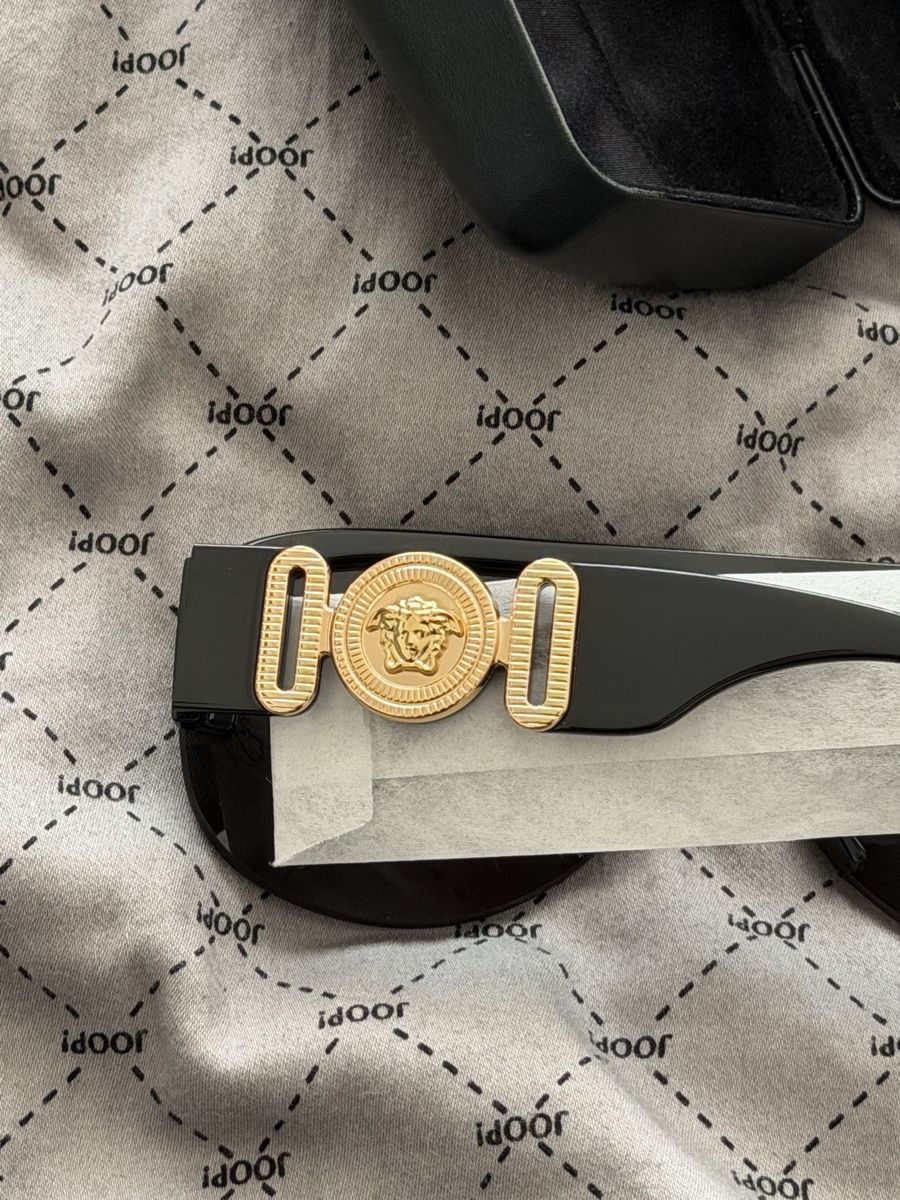 Versace Occhiali & Lenti: Original Versace Sonnenbrille, Neu! – Nuovo (secondo la descrizione) da Zollikofen venduto da cedi52 4