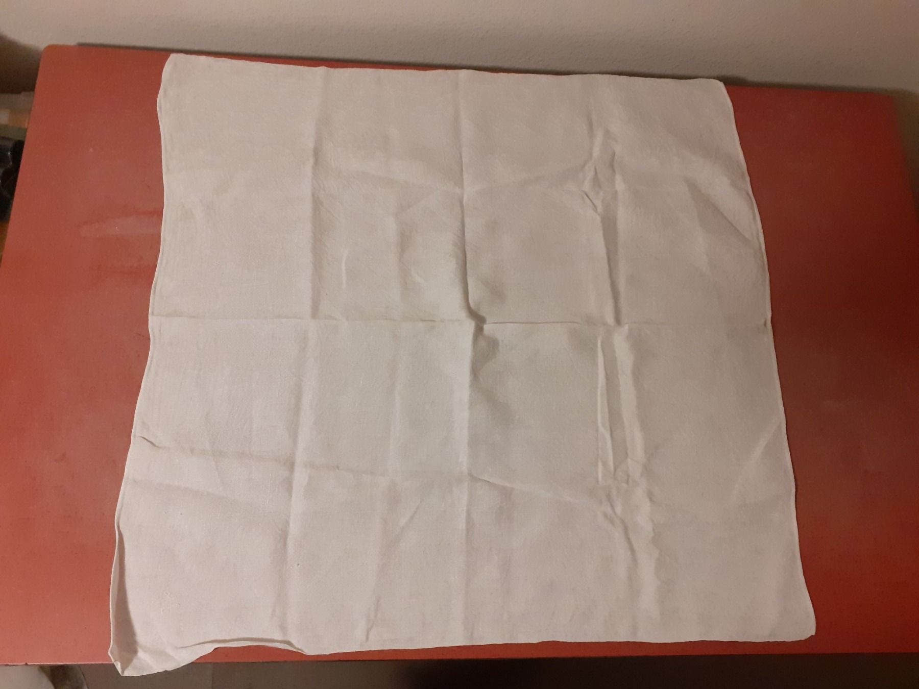 Autre linge de table: Stoff-Tischtuch klein – D'occasion à Zuerich par lichti