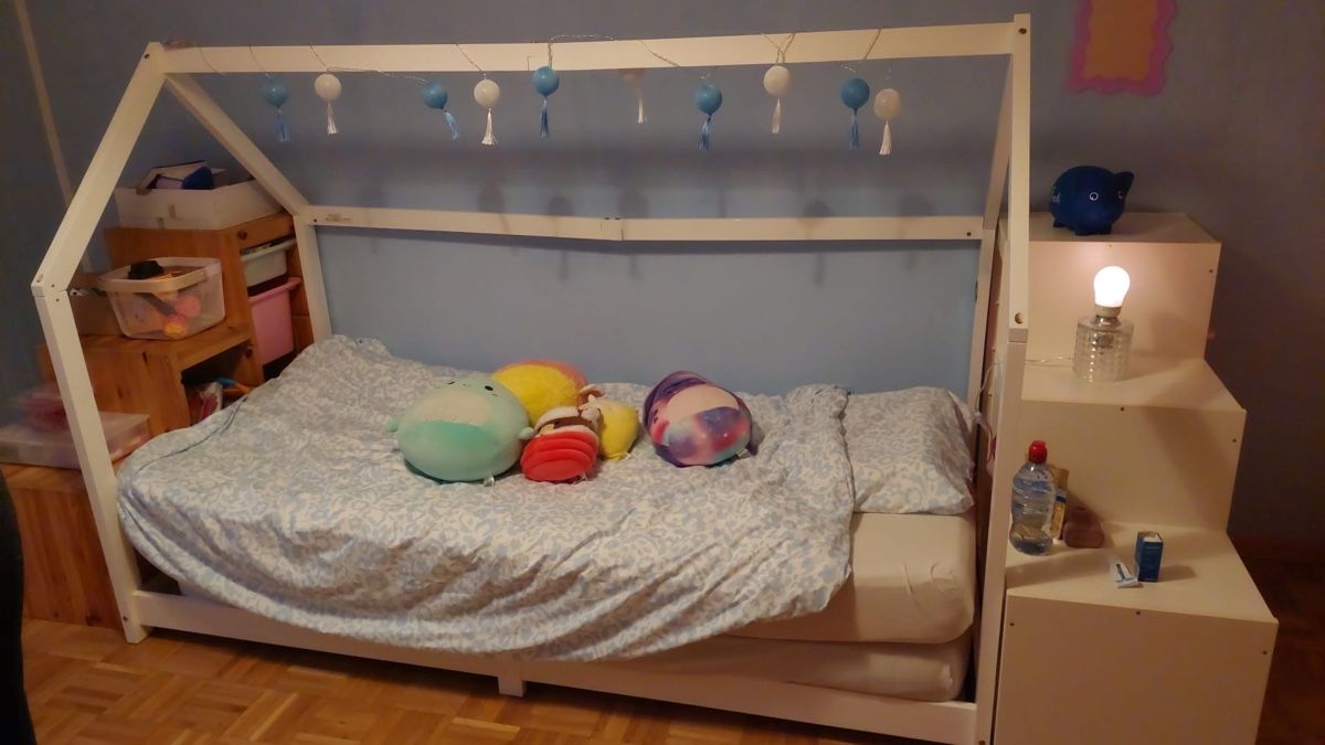 Letti: Kinderbett mit Hausoptik – Usato da Wettingen venduto da Wespi4