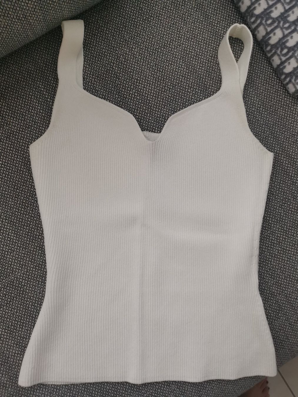 Top: Reiss Top Xs rippenstrick – Usato da Fehraltorf venduto da freeform2020