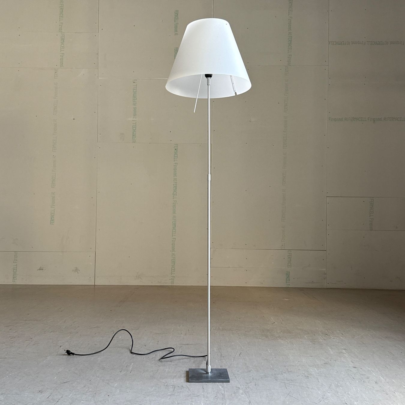 Luceplan Lampes: Constanza Ständerlampe von Luceplan – D'occasion à Bern par Modern-Era 4