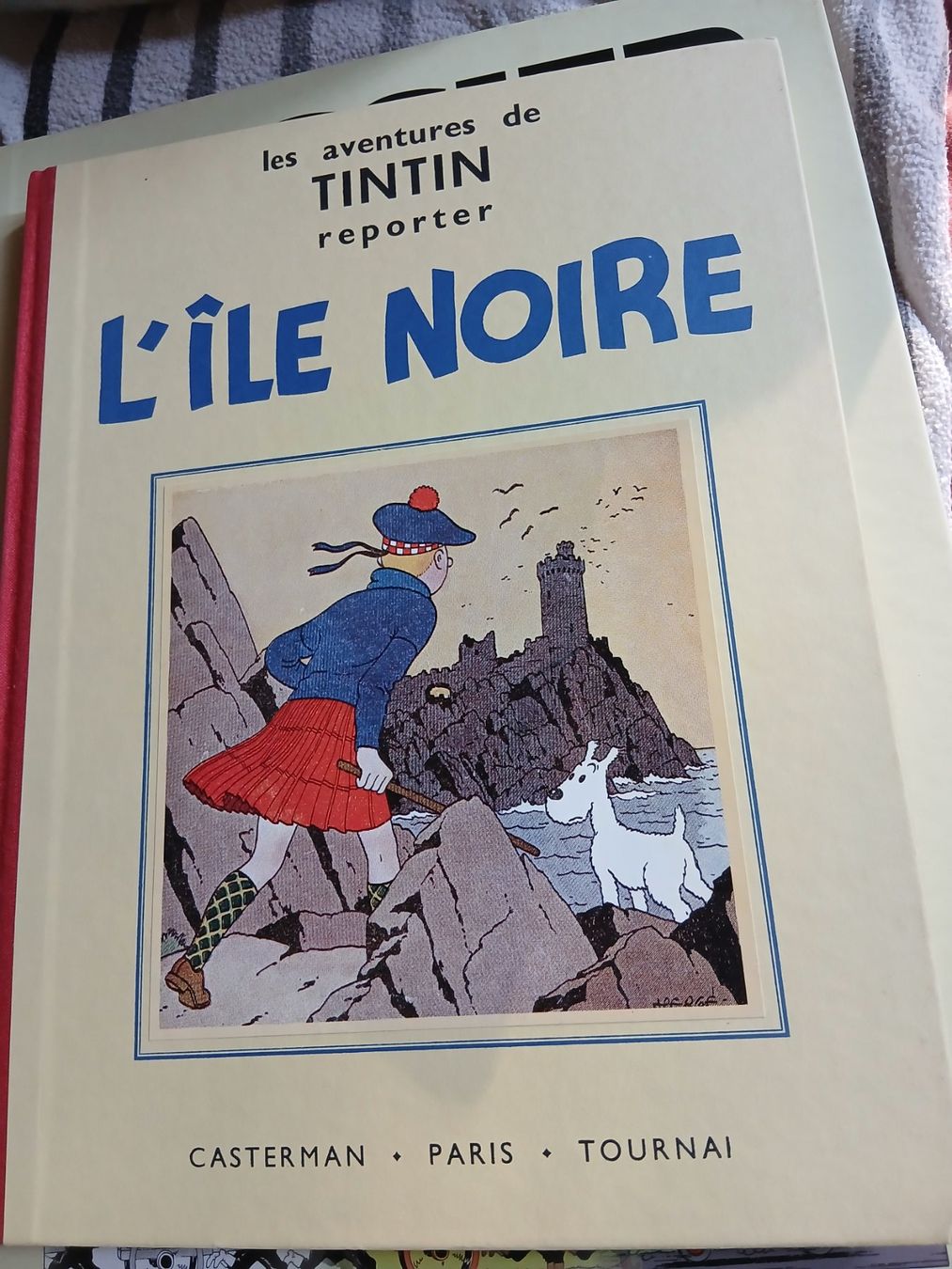 Fumetti: TINTIN L ILE NOIRE  TTBE EO 1987 – Usato da Puidoux venduto da Efango