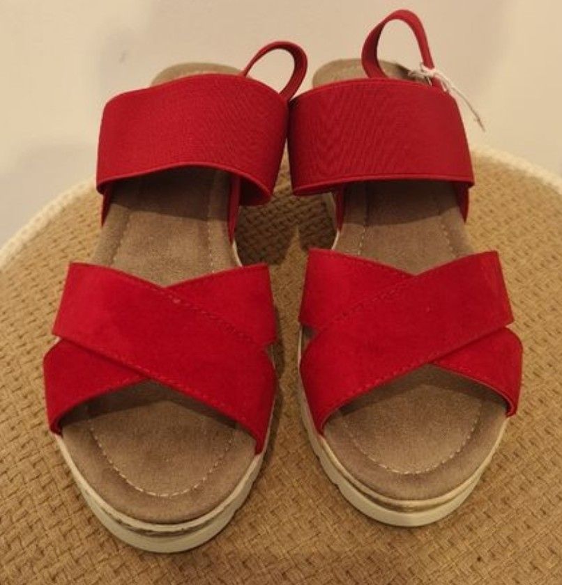 Scarpe da donna: rote "easy street" Keilsandalen Gr 38 – Nuovo (secondo la descrizione) da Männedorf venduto da Dumarest