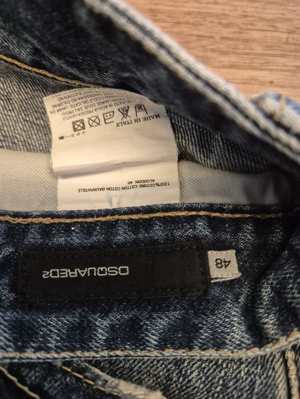 Dsquared2 Jeans: Dsquared2 Shorts  – Usato da Weesen venduto da sch_cs6t 1