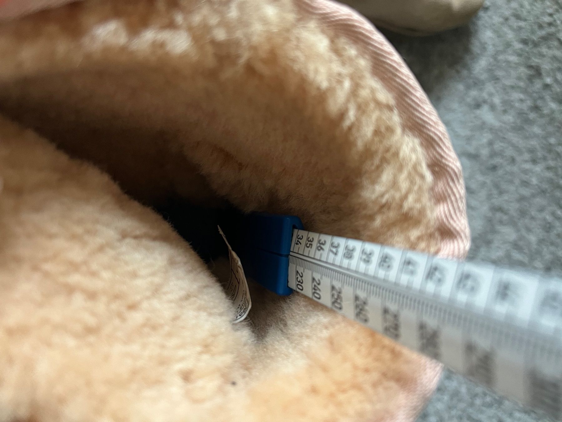 Ugg Scarpe per ragazze: UGG Winter Boots – Usato da Subingen venduto da chaenunr1 4