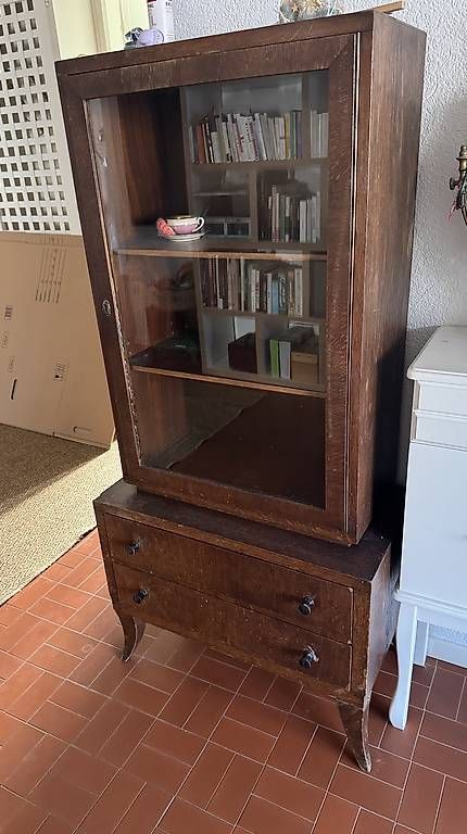 Cassettiere: alte kommode /Vitrine – Usato da Kriens venduto da aneja 1