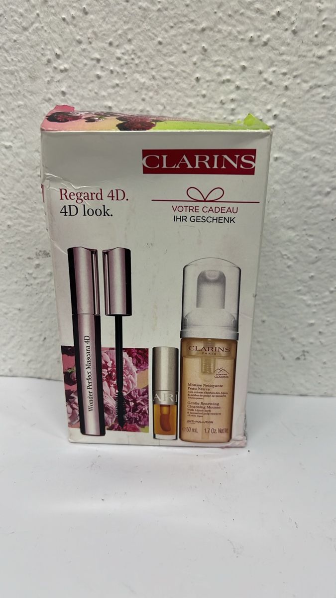 Clarins Cura del viso: Clarins Geschenkset – Nuovo e nell'imballaggio originale da Winterthur venduto da gue_yf9d