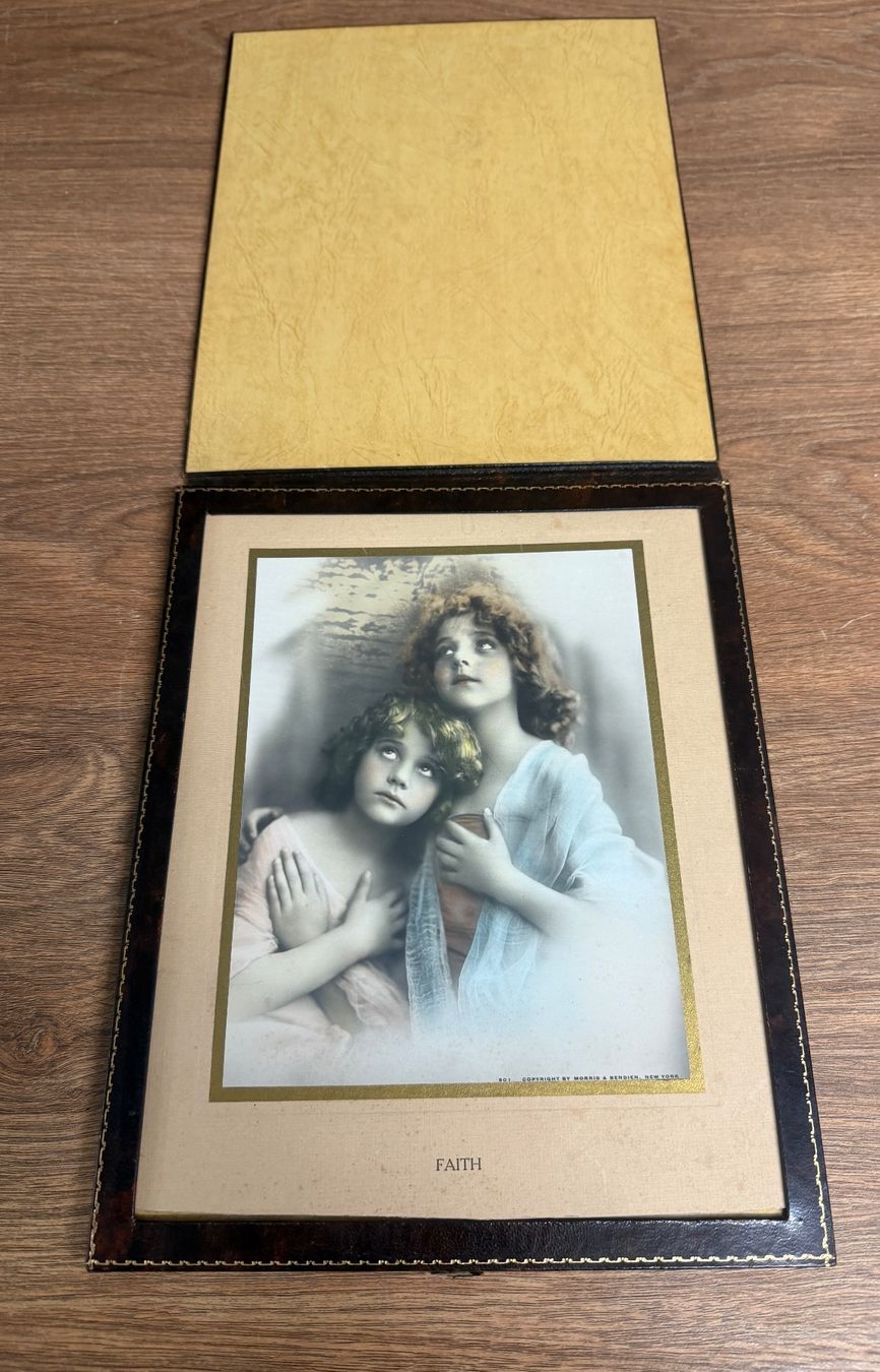 Foto & Immagini: Antike gerahmte "Faith" Kunstdruck – Usato da Nussbaumen AG venduto da olitech5415