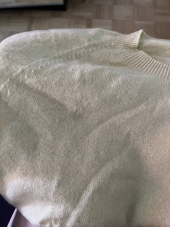 Pulls & Sweat-shirts: Pullover kurzarm buttergelb Grösse S, 100% Wolle – D'occasion à Zürich par rit_g825 2