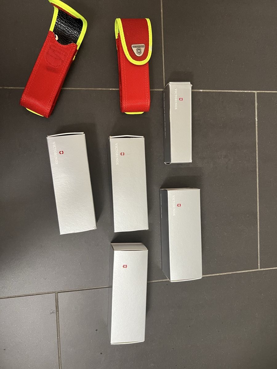 Victorinox Coltelli tascabile: Taschenmesser – Nuovo (secondo la descrizione) da Weiach venduto da aub_mb96 1