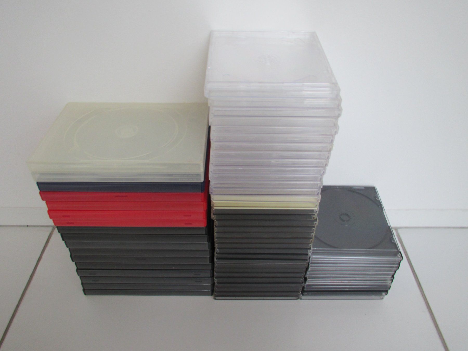 CDs: 64 CD / DVD HÜLLEN – D'occasion à Zumikon par Gung
