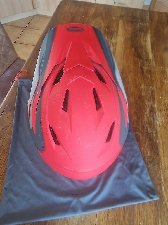 Caschi: Casque intégral Bell 52-54cm – Usato da Collombey venduto da deborach 2