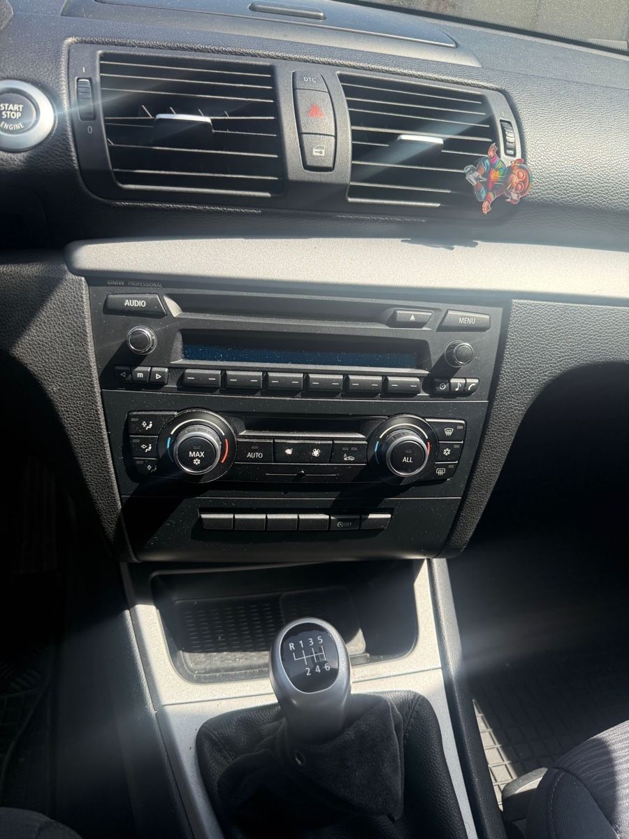 BMW Automobili: BMW 118i Benzin 2010 B05 – Usato da Amriswil venduto da Autocent 9