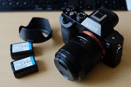 Sony a7, 2 Akkus