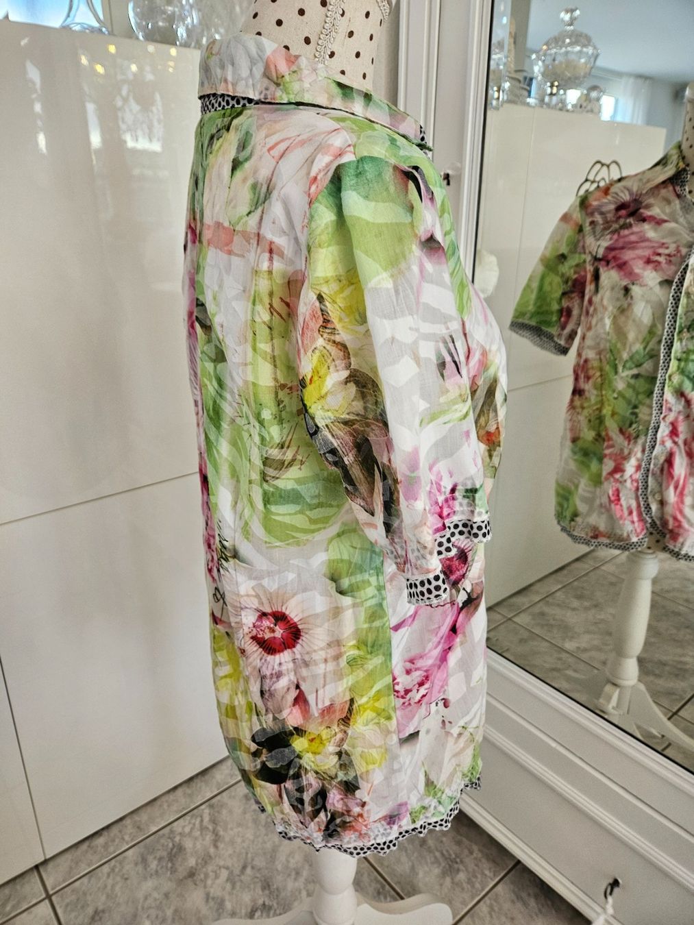 Camicette: Bluse Kurzarm Grösse 38 / M von FER mit Blumen transparent – Usato da Gossau ZH venduto da fashiontwo 3