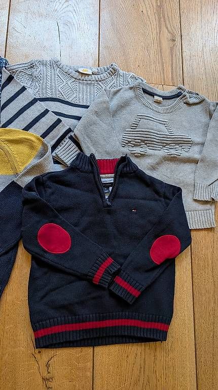 Maglioni & Felpe: Fünf Pullover, Gr. 104 – Usato da Zürich venduto da FFinZH 2