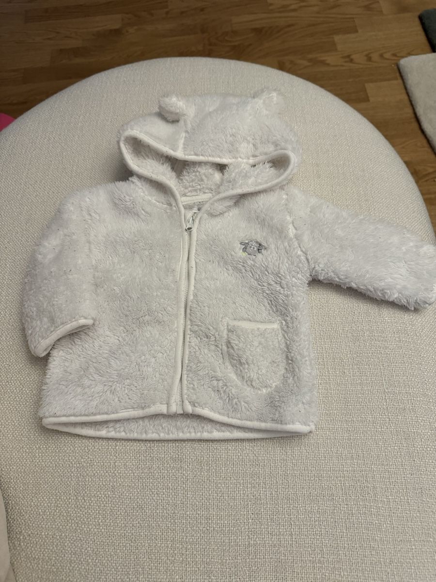 Lotti & Set di vestiti: Warmes Jäckli Baby Gr:62 – Usato da Zürich venduto da joal2