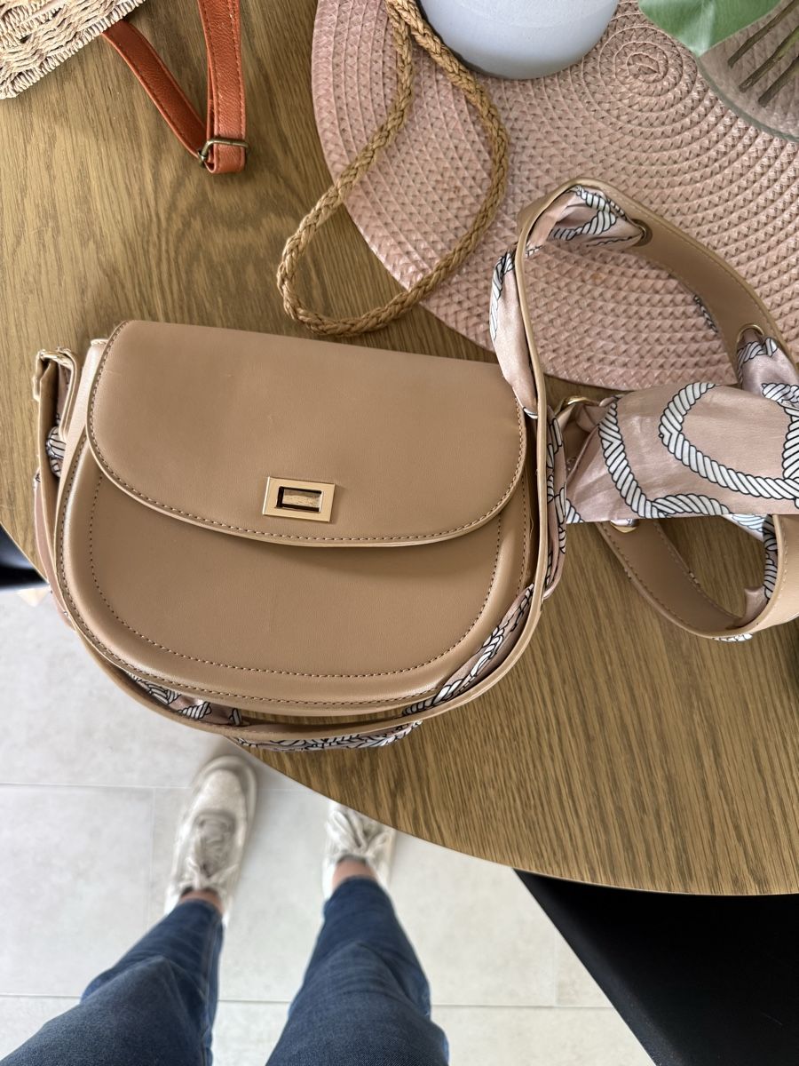 Taschen: Elegante Handtasche in Beige – Gebraucht aus Hüttwilen von sar_8gj7 2