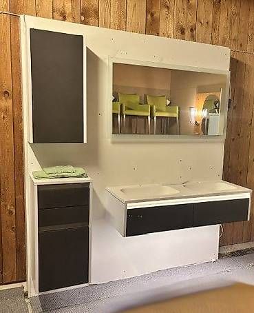 Mobili per bagno: Badezimmer Möbel Komplett  – Usato da Zweisimmen venduto da ERufener 1