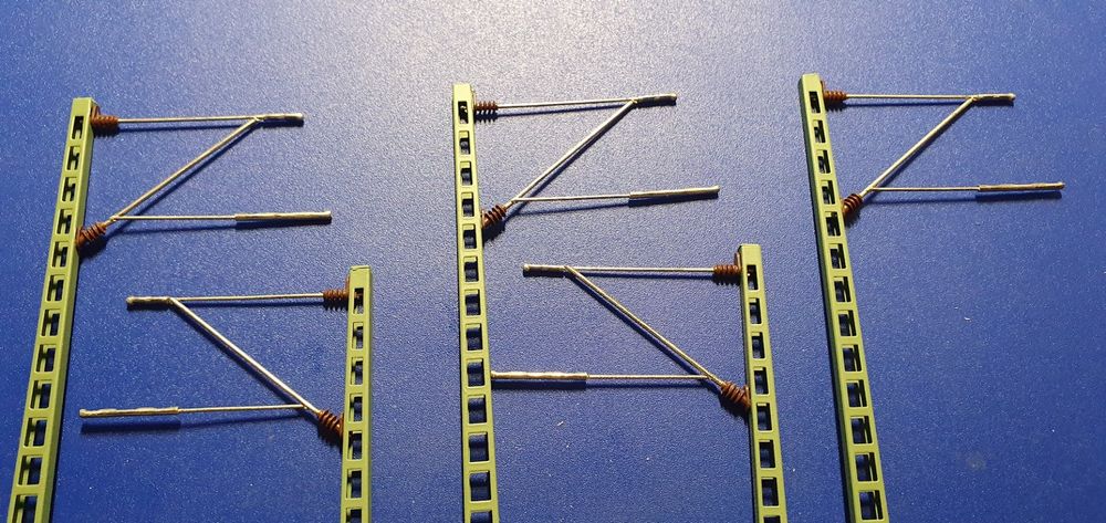 Märklin 74101 Streckenmast Oberleitung 92 Stück #2 (Gebraucht) in