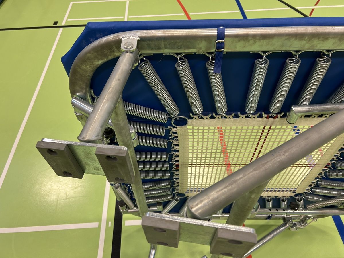 Trampolini: Eurotramp Trampoline Teamgym – Usato da Courrendlin venduto da kiki_villemin 7