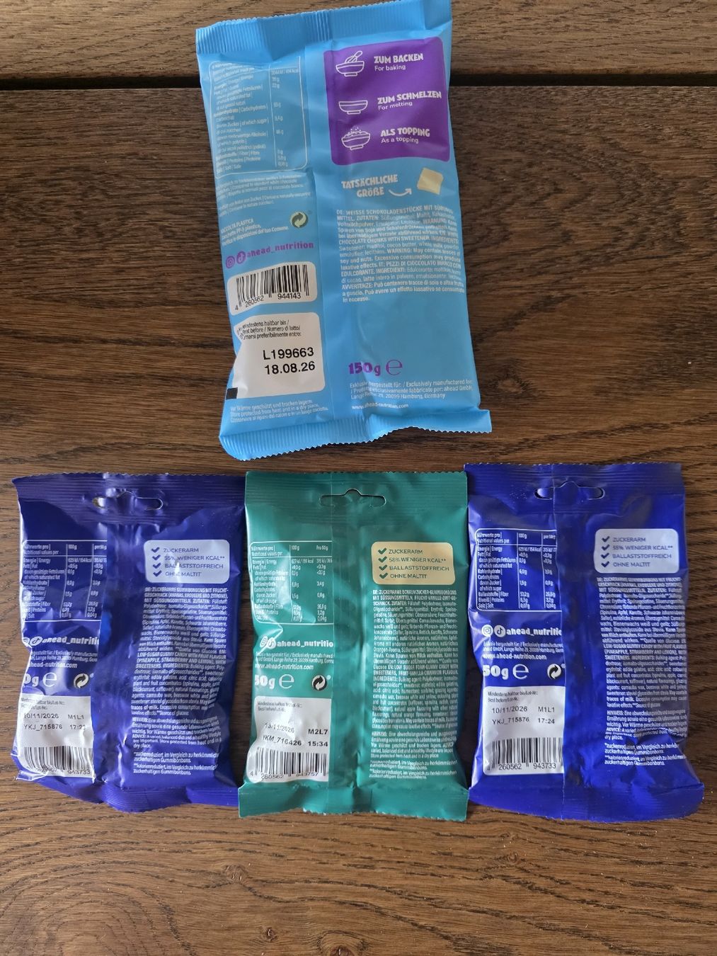 Cibi & Specialità: Diverse Proteinriegel und Suesses von Ahead und More – Nuovo e nell'imballaggio originale da Elgg venduto da Shugs 7