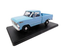 Ford F-100 V Pick Up 1967-1972 hellblau / weiss     1:24