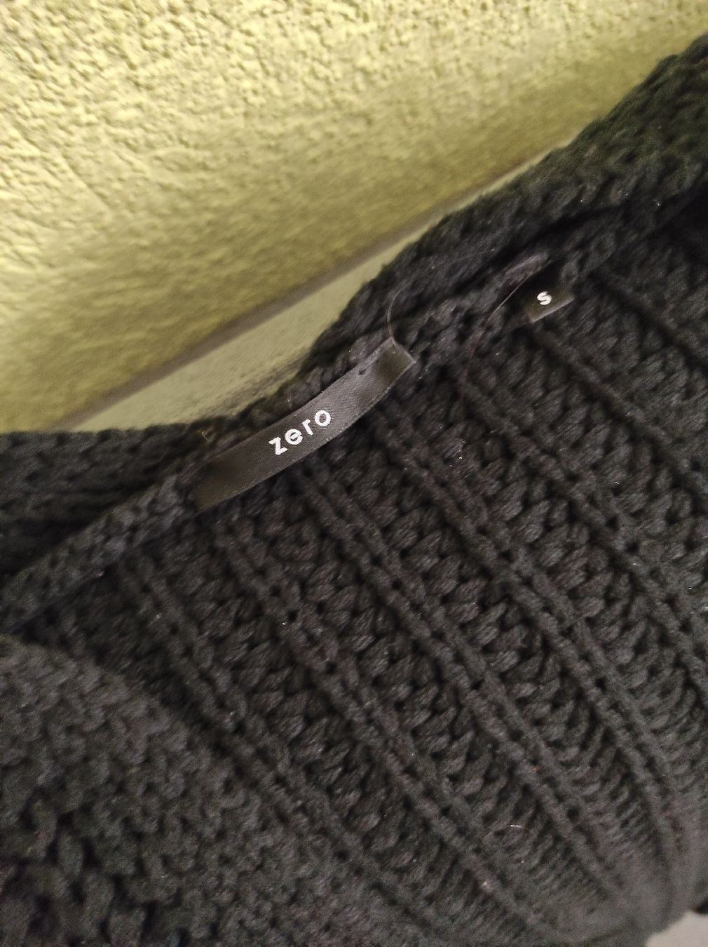 Giacche: Zero kurze Strickjacke Gr. S – Usato da Glattfelden venduto da SilverSnow 1