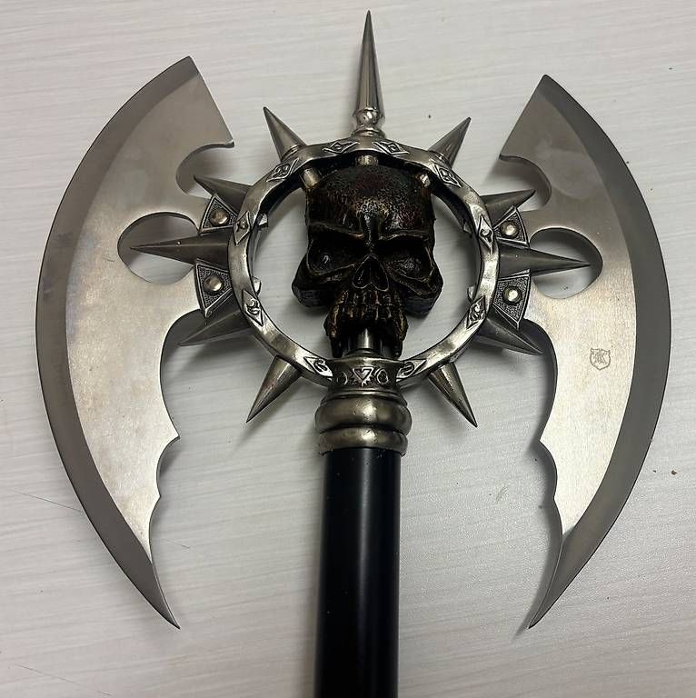 Tutte le decorazioni: Fantasy Axt (Skull axe) zur Dekoration – Usato da Zürich venduto da samg00dy
