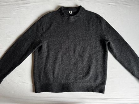Arket Pullover aus schwerem Wollstrick , Anthrazitgrau